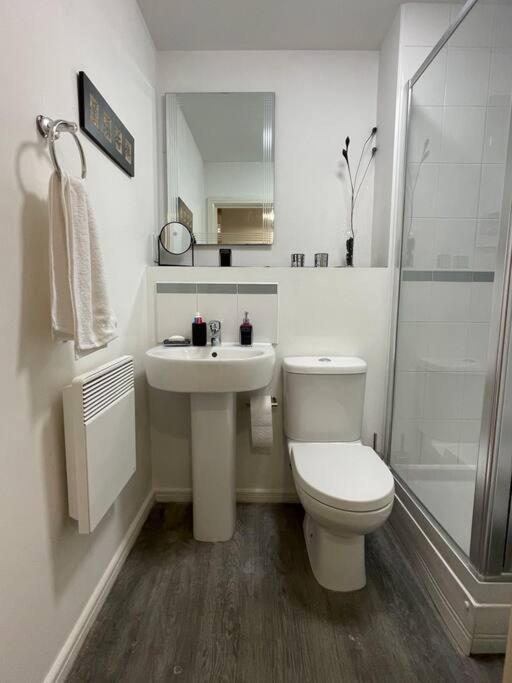 Cityfront Modern Apt Near City Centre/Etihad, Free Parking Manchester Exterior photo
